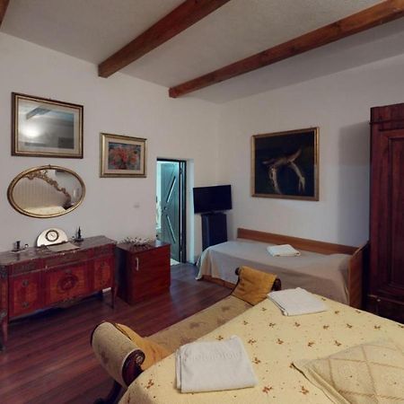 Villa Giulia Islaz Luaran gambar