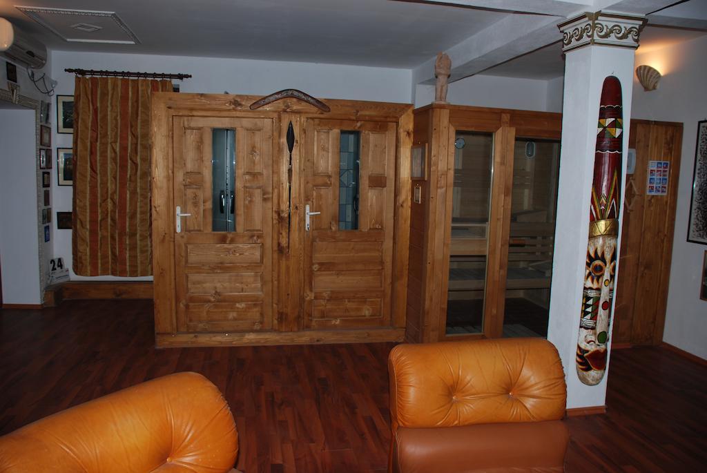 Villa Giulia Islaz Luaran gambar