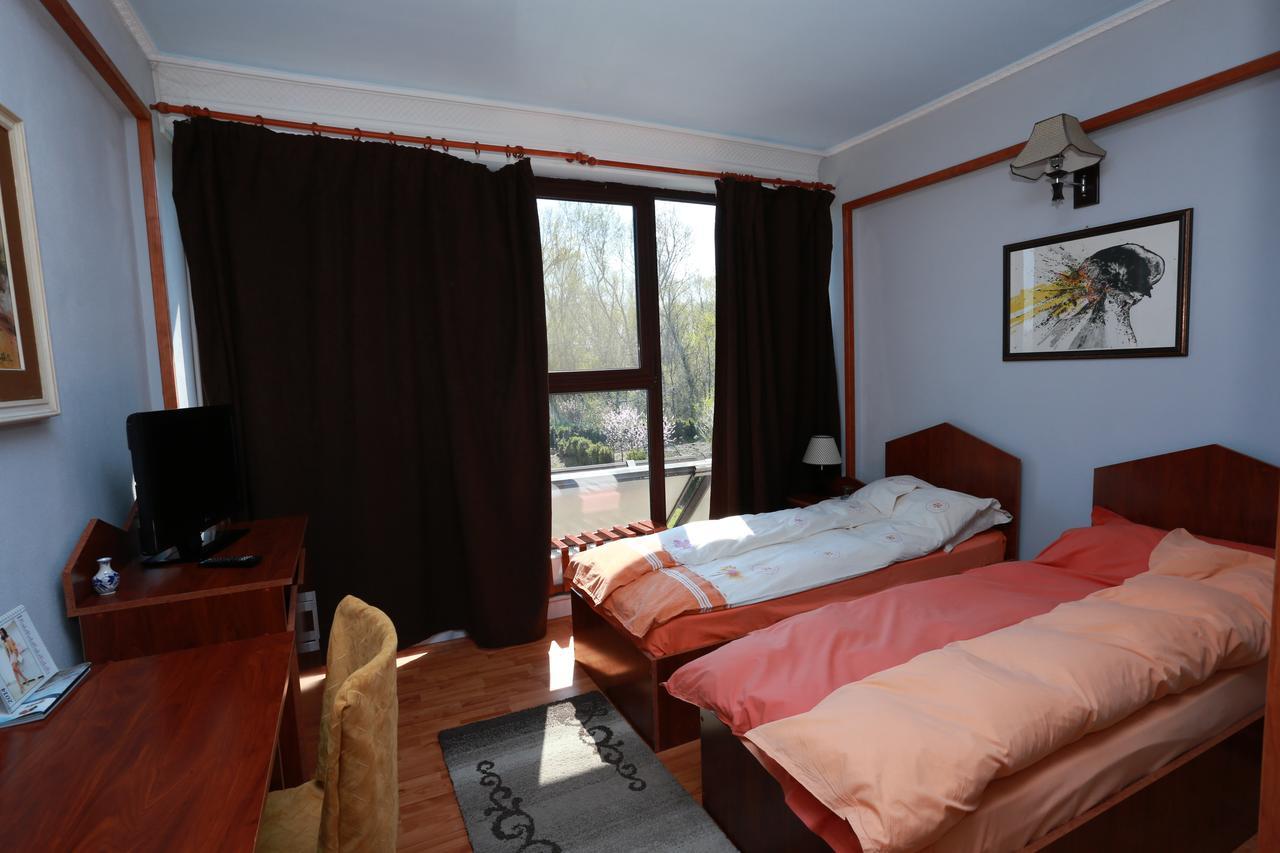 Villa Giulia Islaz Luaran gambar